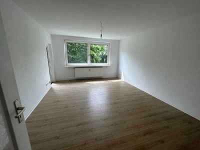 Nachmieter gesucht! Helle große 3 Zimmerwohnung mit Balkon zum 01.05.2025!