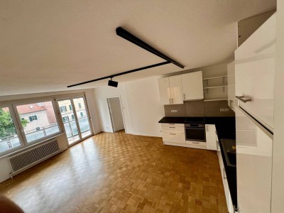 Moderne 4-Zimmer Wohnung mit zwei Balkon - KFU