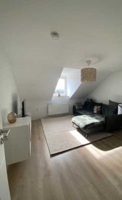 Geschmackvolle 2-Zimmer-Dachgeschosswohnung