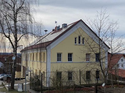 ⭐ HIGHLIGHT: Historisches Schulhaus als renditestarke MFH-Kapitalanlage mit Entwicklungspotential