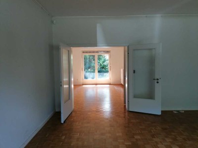 Gepflegte 5-Zimmer-EG-Wohnung mit Terrassen in Hamburg Alsterdorf