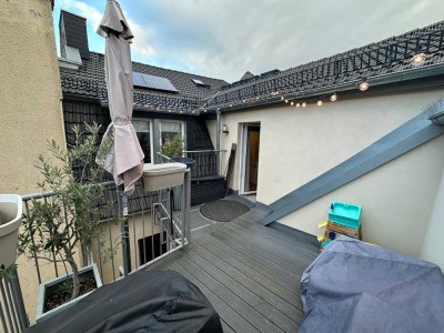 Über den Dächern mit Schlossblick und Aufzug in die Wohnung