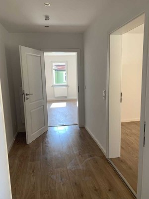 Kernsanierte 2-Raum-Wohnung zentral in Apolda