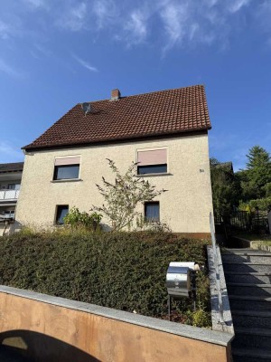 Vollständig renovierte 3-Zimmer-Wohnung mit Einbauküche in Alzenau