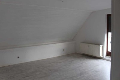 Helle 3-Zimmer Dachgeschosswohnung in Stuhr Moordeich
