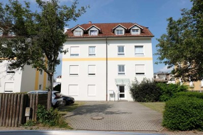 Traumhafte 3-R-Whg mit STP und Blick ins Grüne