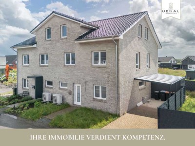 Jever: Neubau trifft Qualität – stilvolle Doppelhaushälfte mit A+ Effizienz!