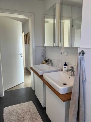 Neuwertige 3-Zimmer Wohnung mit Balkon in Oberhausen-Rheinhausen