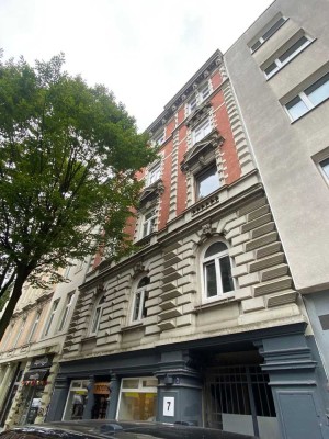 Im Herzen vom St. Pauli - Extravagante 2 Zi.-Altbau-Whg.