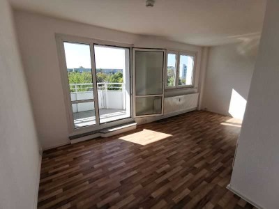 1-Zimmer-Wohnung mit Aufzug, Dusche und Balkon!