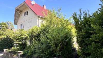 MFH mit 6 ETWs, 2 Garag. und 2 Stpl., modernisiert und aufgeteilt mit 4,5 % Rendite