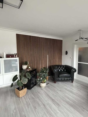 Helle 3,5-Zimmer-Wohnung mit zwei Balkonen in Düsseldorf-Friedrichstadt
