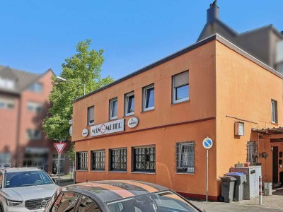 Vielseitige Gaststätte mit zwei Wohneinheiten und neun Garagen in Lünen-Süd