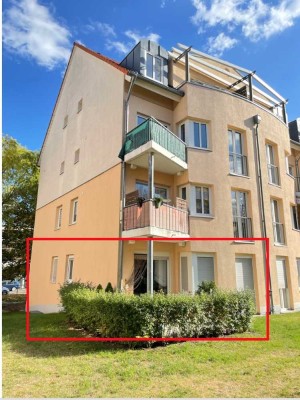 neue & moderne 2-Raumwohnung mit EBK, Terrasse im Grünen