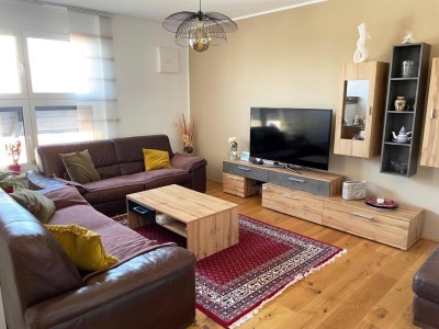 Exklusive Dachgeschosswohnung inkl. Einbauküche, Loggia und TG-Platz KOSTENLOS - Top A13