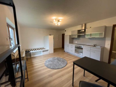 Renovierte und möblierte 1-Zimmerwohnung Weingarten direkt am Öschweg