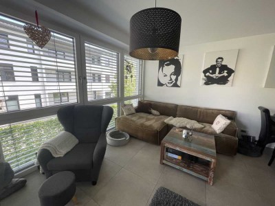 Helle 2-Zimmer-Wohnung mit Balkon