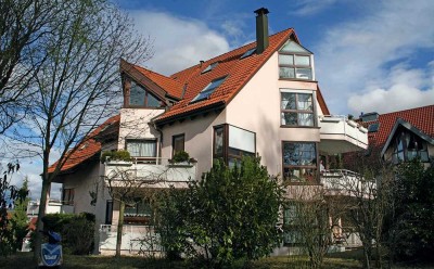 Dachgeschoss-Wohnung der Extraklasse!