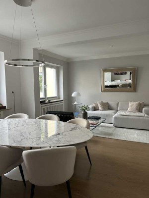 Helle moderne 2 Zi. Whg mit Balkon