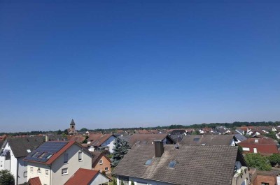 Gemütliche 3,5-Zimmer-Wohnung über den Dächern von Ötigheim (mit Aufzug und Tiefgaragenstellplatz)