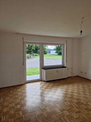 Ruhige, gepflegte 3-Raum-Erdgeschosswohnung mit Balkon und EBK in Pfullendorf