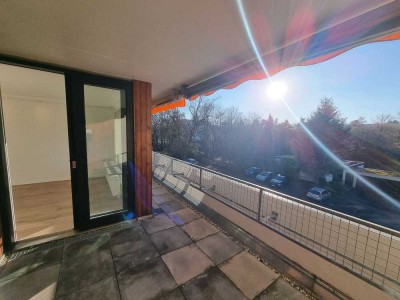 **Einladende und renovierte 2-Zi.-Wohnung mit 2 Balkonen** (WG-geeignet)