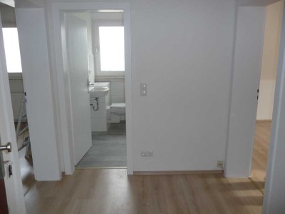 Sanierte Dachgeschosswohnung mit zwei Zimmern in Essen