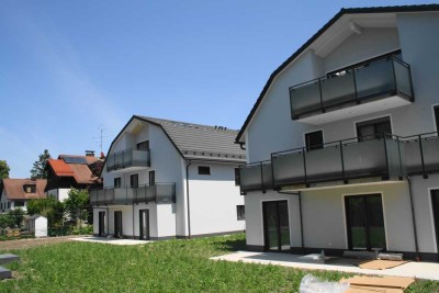 Neubau Erstbezug ab 15.7.2025! Lichtdurchflutete Erdgeschosswohnung mit ca. 200 qm Garten!