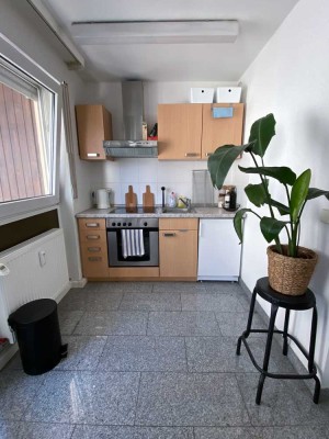 Gepflegte 1-ZW mit Balkon in Heidelberg-Berghm.