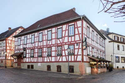 Objekt mit renommierten Gaststätten und viel Potential im Zentrum von Michelstadt!