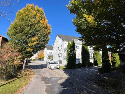Sonnengarten trifft Wohnkomfort Erdgeschoss-Rarität mit großzügiger Terrasse in Toplage