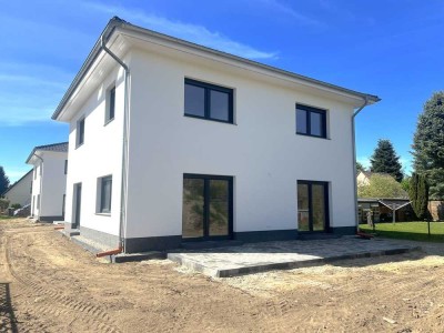 PROVISIONSFREI | SOFORT BEZUGSFREI - Neubau - Stadt Villa mit 5 Zimmern - ruhige beliebte Wohnlage !