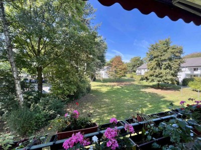 Wunderschöne frisch renovierte 3 Zimmer Wohnung mit Loggia in Krefeld-Gartenstadt