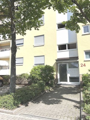 Schöne 4 ZKB mit zwei Balkonen in Lachen-Speyerdorf