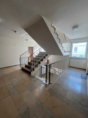 Gegenüber vom Kurpark / gut geschnittene 1 Zimmerwohnung mit Balkon und Stellplatz