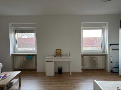 Schönes, helles Zimmer in 3er-WG in Fechenheim ab 01.05.2025 - Unbefristet