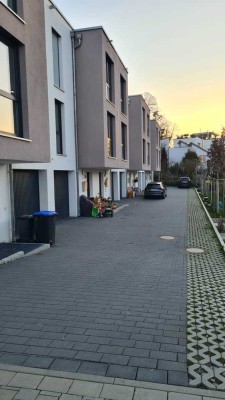 Geräumiges und neuwertiges 4-Zimmer-Haus mit gehobener Innenausstattung in Waldkirch