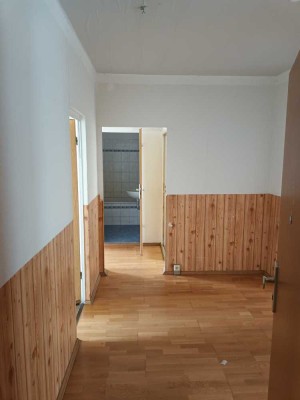 Ansprechende 5-Zimmer-Wohnung mit Balkon in Heideblick