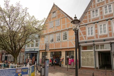 Ansprechende 3-Zimmer-Wohnung mit gehobener Innenausstattung und großzügiger Südterasse in Buxtehude