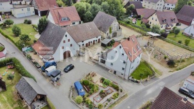 **Familienfreundliches Landhaus mit eigenem Pferdeparadies**
