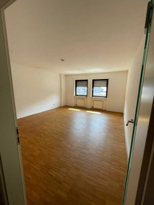 Freundliche 3-Zimmer-Wohnung mit gehobener Innenausstattung in Aschaffenburg