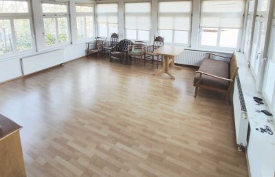 Lichtdurchflutete, sonnige 2-Zimmer Wohnung mit Badezimmer-Fußbodenheizung