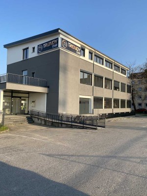 Penthouse mit Dachterrasse und Aufzug zu vermieten
