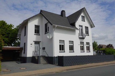 Stilvolles Zweifamilienhaus - Historie trifft Moderne