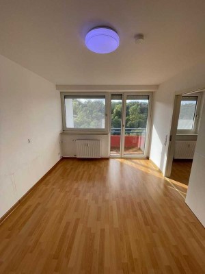 Charmante 3-Zimmer-Wohnung mit Balkon - Perfekt für Paare oder Familien