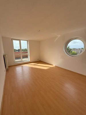 3 Zimmer 99m² -Penthouse Wohnung mit 2 Dachterrassen, neue EBK