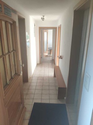 Schöne zwei Zimmer Wohnung im Zentrum von Dettingen-KN
