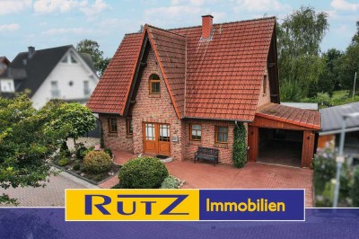Anfragestopp! | Charmantes Friesenhaus mit Carport in begehrter Wohnlage - ideal für Familien!