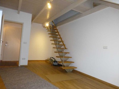 Lochhausen: Traumhafte 2 Zimmer Galeriewohnung -KEINE WG