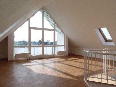 Wunderschöne 4,5 Maisonette Wohnung, Einbauküche, 2 Balkone, Parkett, ruhig, zentral gelegen.